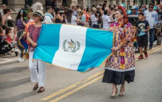 Idiomas mayas en Estados Unidos: cómo las comunidades guatemaltecas preservan el k’iche’, mam y q’eqchi’